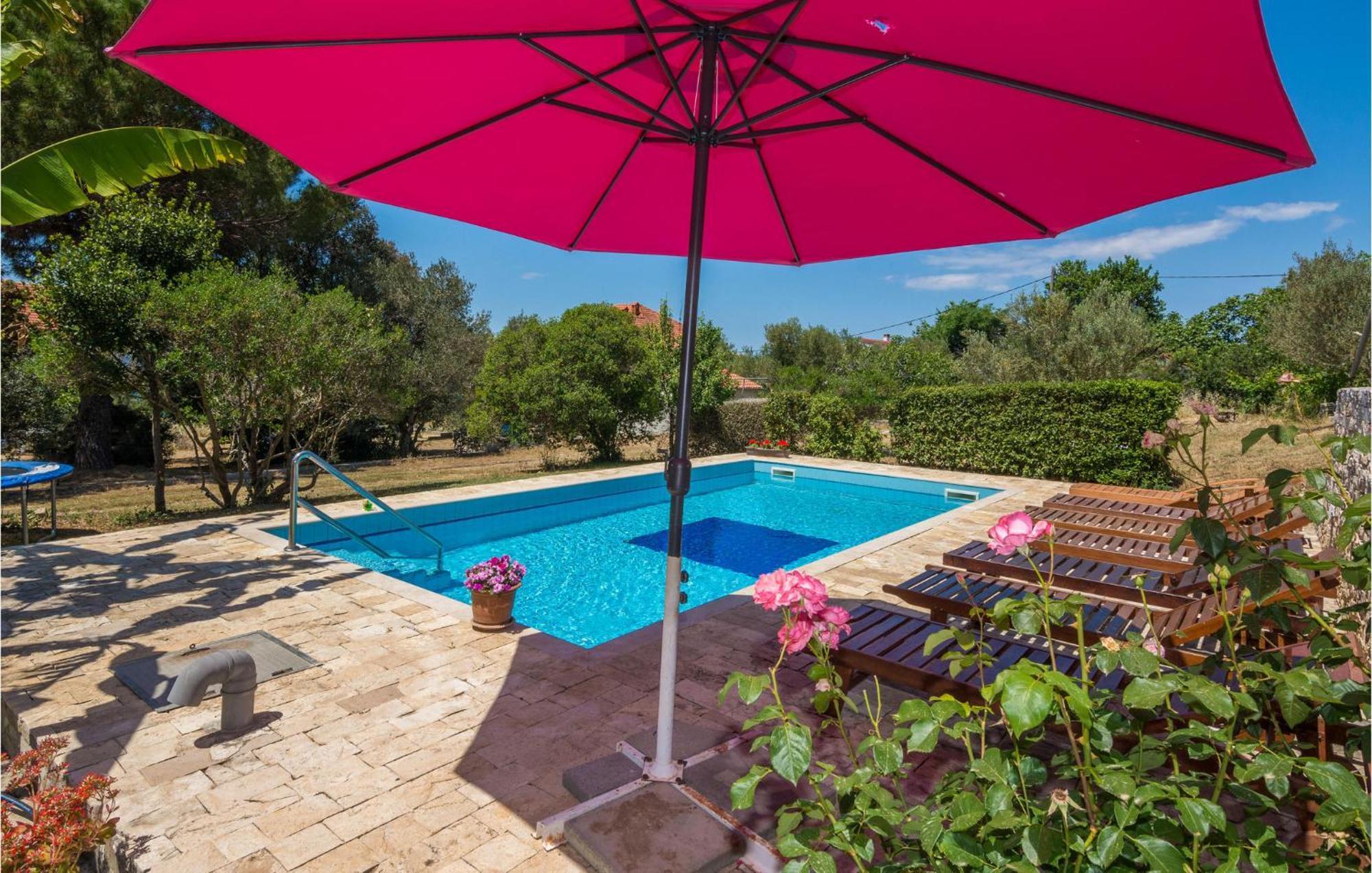 8 Bedroom Gorgeous Home In Kožino エクステリア 写真