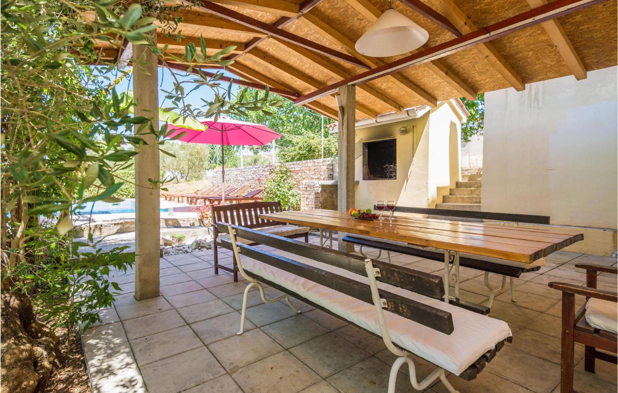 8 Bedroom Gorgeous Home In Kožino エクステリア 写真