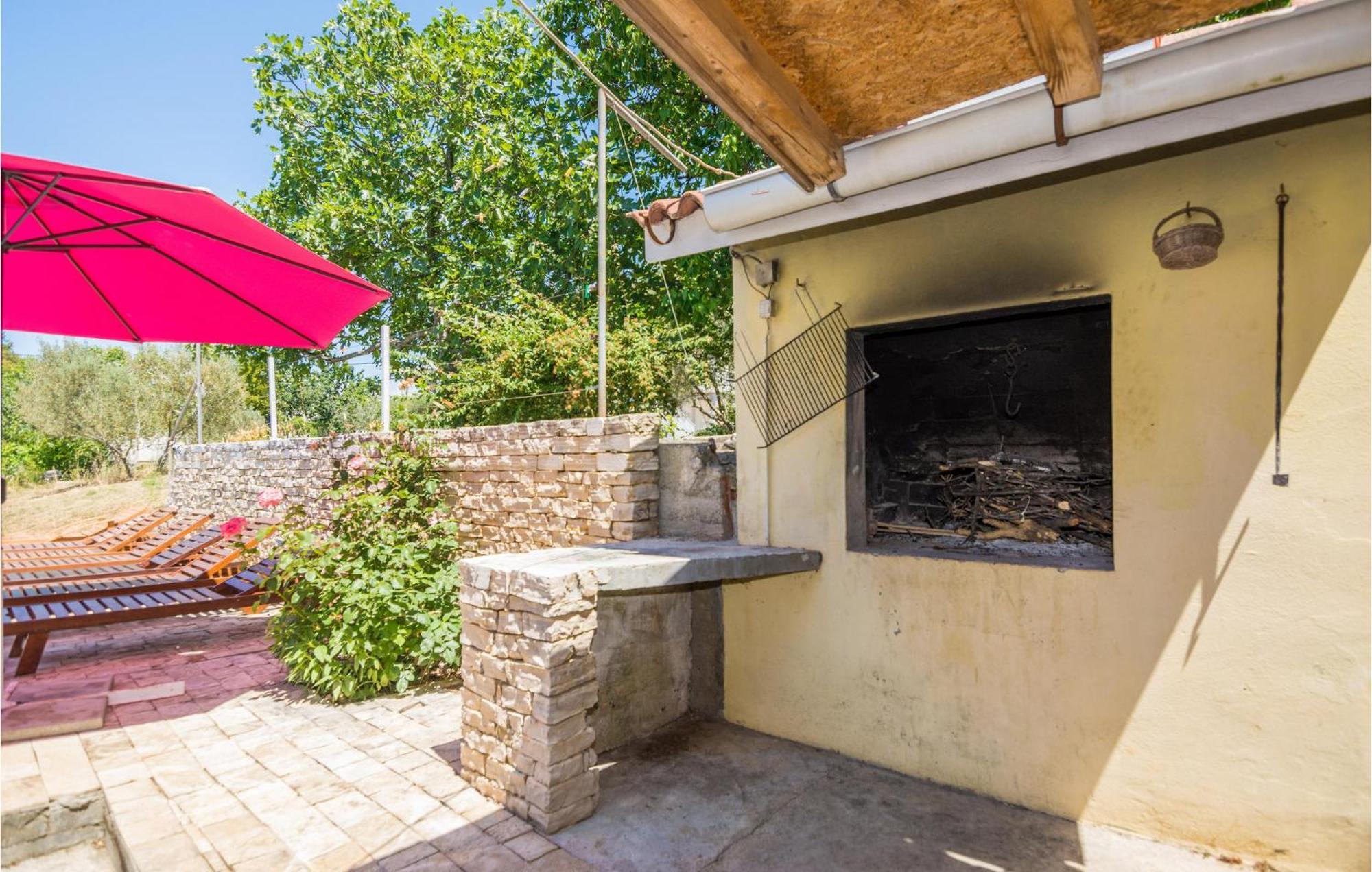 8 Bedroom Gorgeous Home In Kožino エクステリア 写真